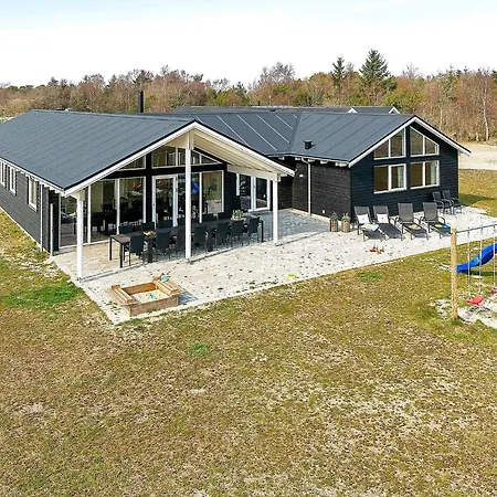 Holiday home 18 Person In Lb K *
