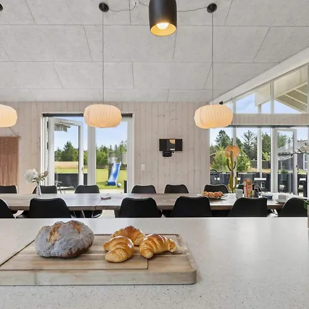 5 Star Holiday Home In Albaek *